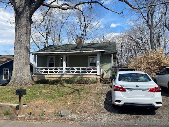 16 Reynolds Rd Asheville, NC 28806 | MLS 4014054 Photo 1