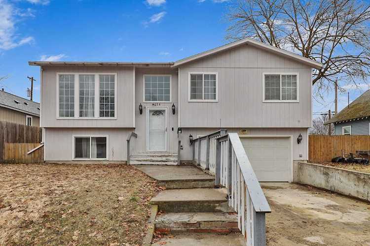 624 E Lacrosse Ave Spokane, WA 99207 | MLS 202312836 Photo 1