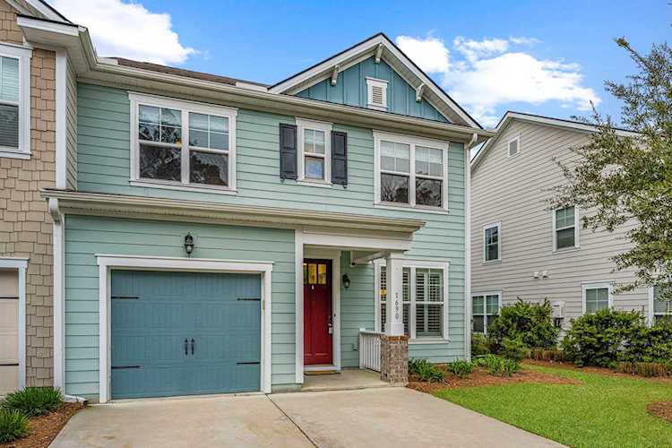 1690 Bridwell Ln Mount Pleasant, SC 29466 | MLS 23006451 Photo 1