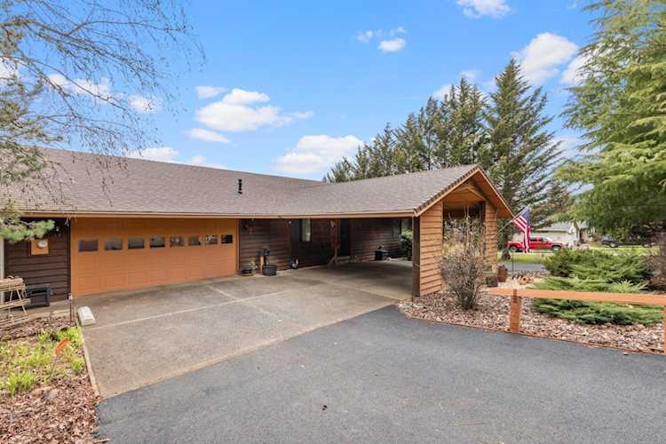 View 160 Village Ln with HD Pictures, Virtual Tours & Aerial Maps | MLS #220161130 Photo 1