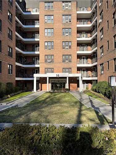 16 North Broadway #1E White Plains, NY 10601 | MLS H6238779 Photo 1