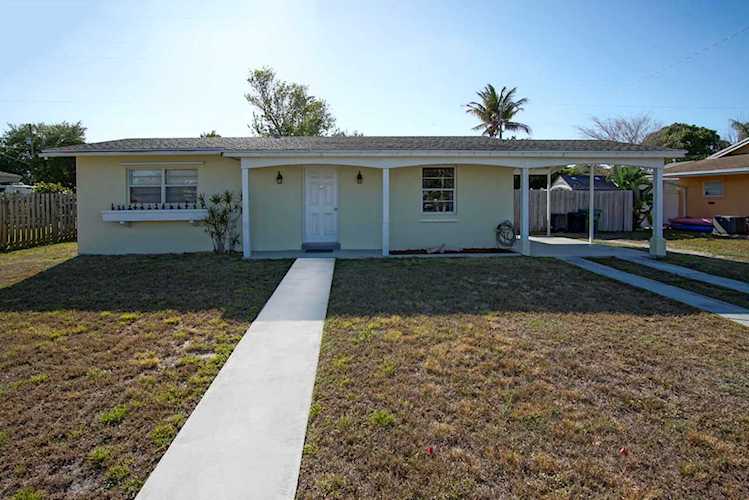 775 SE Solaz Avenue Port Saint Lucie, FL 34983