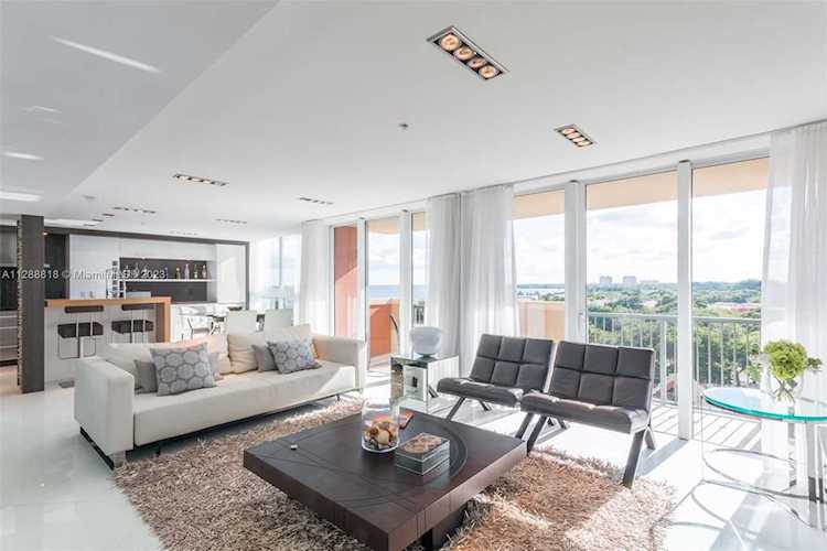 2951 S Bayshore Dr #1008 Miami, FL 33133