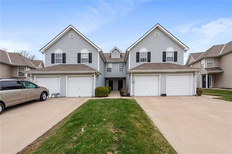 8138 N Elmwood Ave Kansas City, MO 64119 | MLS 2425298 Photo 1