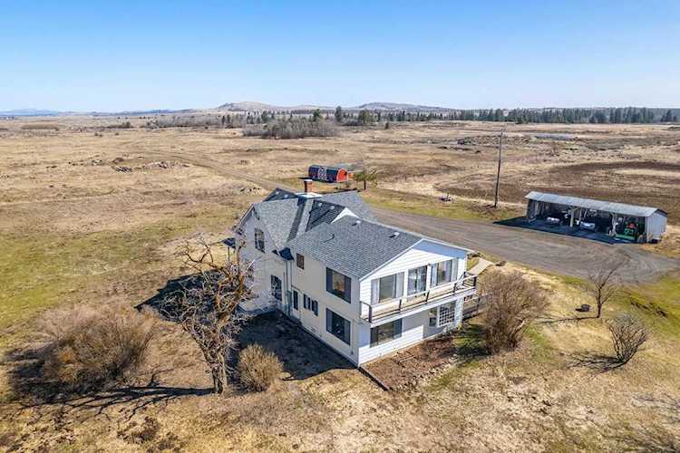 5606 S Stroup Rd Medical Lake, WA 99022