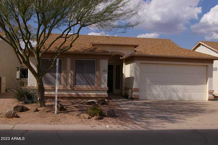 1852 E Peach Tree Drive Chandler, AZ 85249