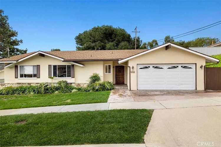 4716 Rockbluff Dr, Rolling Hills Estates, CA 90274 | RubyHome Photo 1