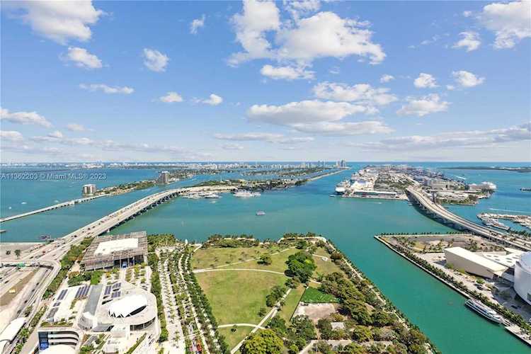 1000 Biscayne Blvd #4401 Miami, FL 33132