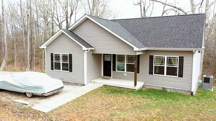 638 Hillview Rd Dickson, TN 37055