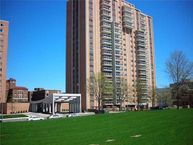 121 W 48th St #1901 Kansas City, MO 64112