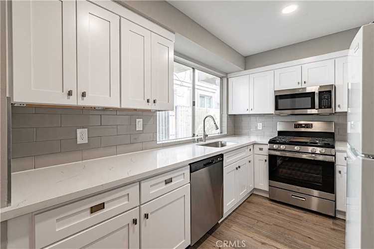 451 S Oakland Ave #3 Pasadena, CA 91101