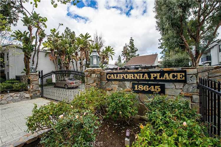 18645 Hatteras St #243 Tarzana, CA 91356 | MLS SR23047335 Photo 1