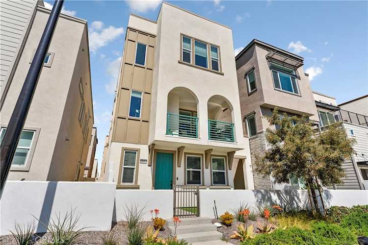 661 Daniel Freeman Circle Inglewood, CA 90301