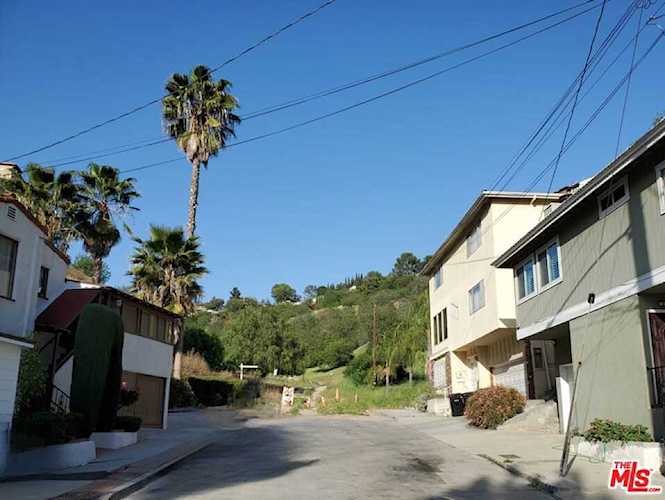 2117 Moss Ave Los Angeles, CA 90065