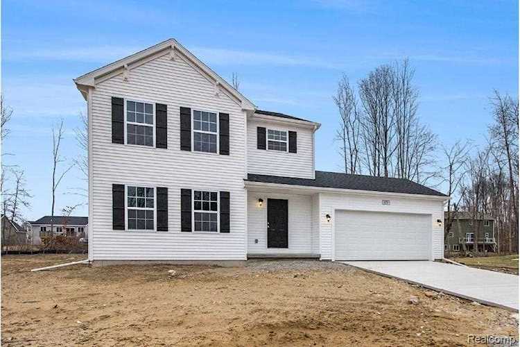 1079 Kemperwood Ct Marion Twp, MI 48843