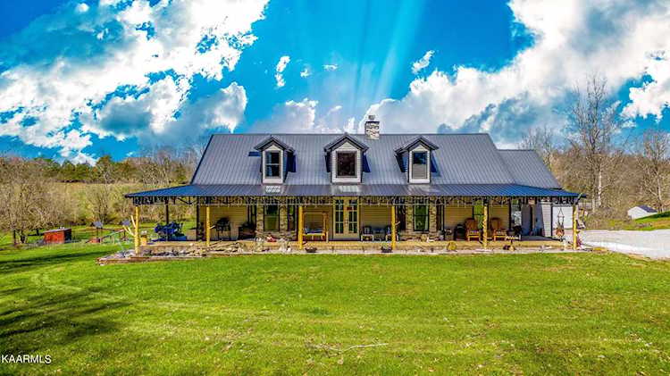 7020 Calvary Way Corryton, TN 37721