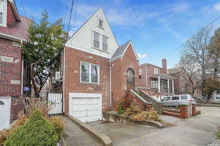 2311 Morgan Avenue Bronx, NY 10469