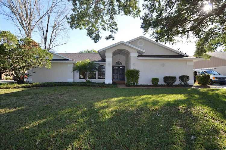 2110 Laindale PLACE Valrico, FL 33596