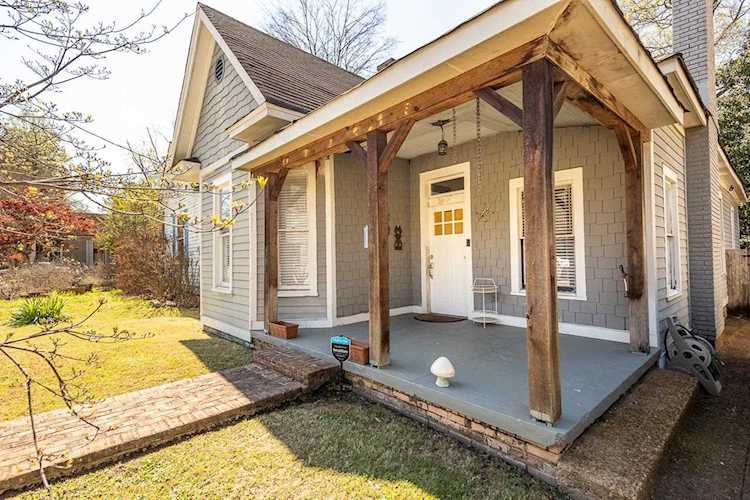 513 S Cox St Memphis, TN 38104