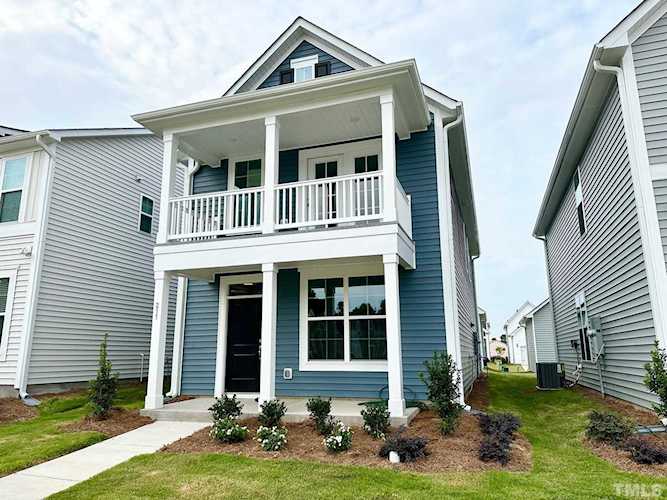 211 Buckhorn Branch Park #153 Clayton, NC 27520