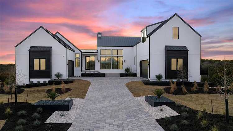 1801 Valentino Cove Spicewood, TX 78669