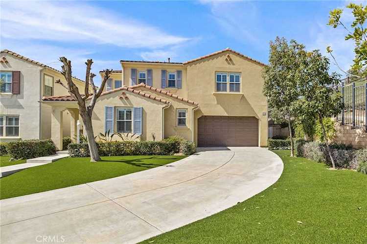 1375 Pampas Ct Azusa, CA 91702
