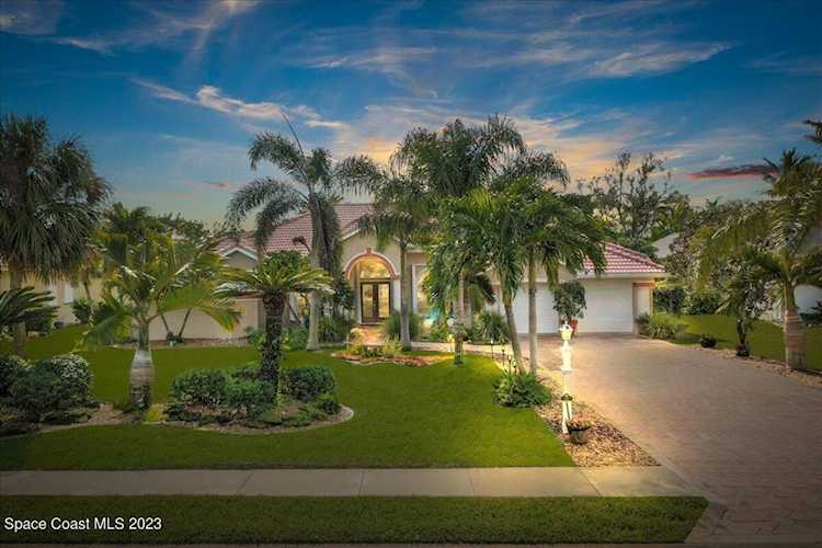 241 Seaglass Drive Melbourne Beach, FL 32951