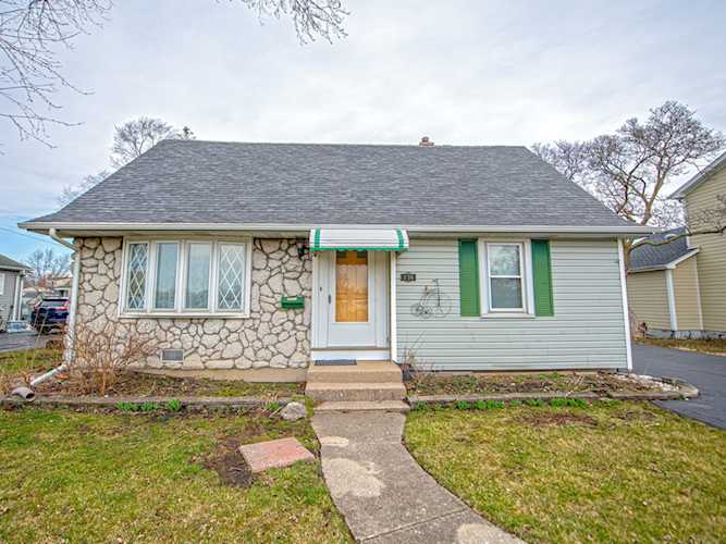 236 E Lyndale Ave Northlake, IL 60164