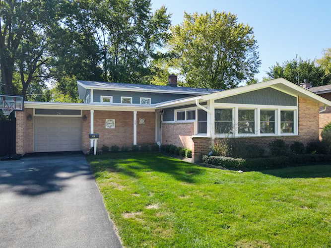 29 W Pleasant Hill Blvd Palatine, IL 60067 | MLS 11739119 Photo 1
