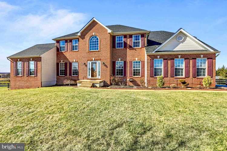 787 Spruce Hill Way Charles Town, WV 25414