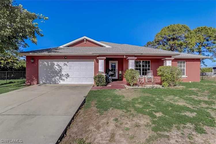 1903 N Christopher Ave Lehigh Acres, FL 33971 | MLS 223023104 Photo 1