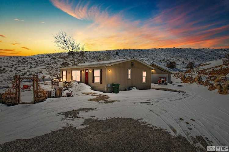 404 Prospector Rd Dayton, NV 89403