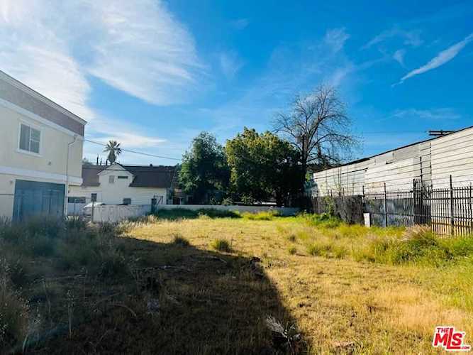 5324 N Figueroa St Los Angeles, CA 90042