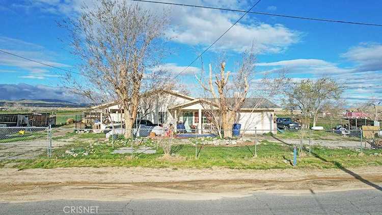 36227 E 80th St Littlerock, CA 93543