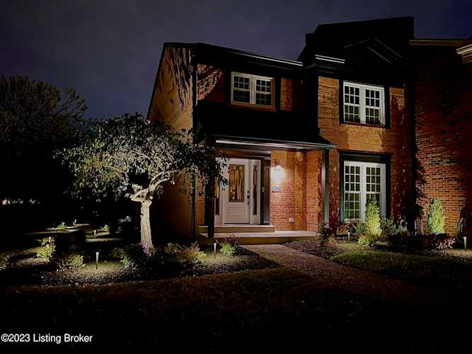 9527 Wessex Pl Louisville, KY 40222