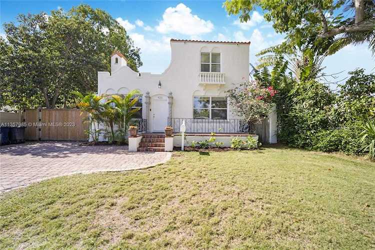 420 W 30th St Miami Beach, FL 33140