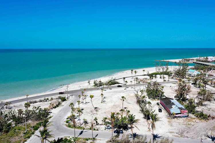 6520 Pine Ave Sanibel, FL 33957