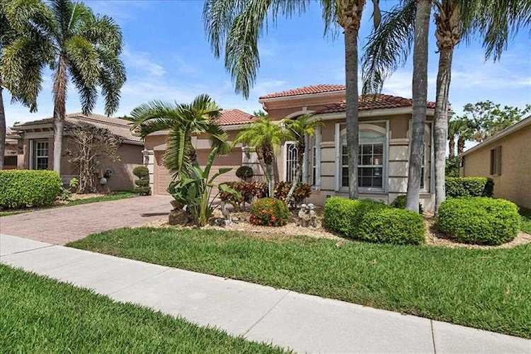 8839 Via Avellino Lake Worth, FL 33467