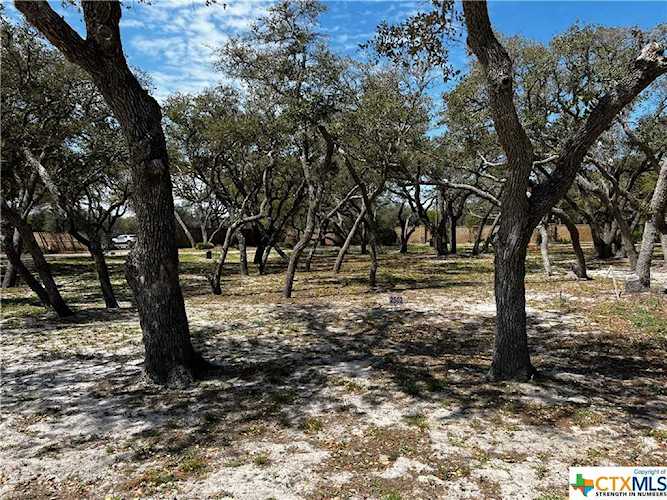 2502 Royal Oaks Trl Fulton, TX 78358