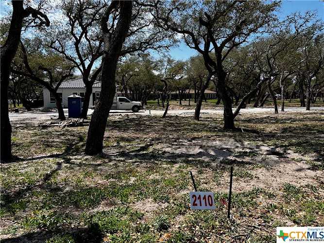 2110 Royal Oaks Trl Fulton, TX 78358