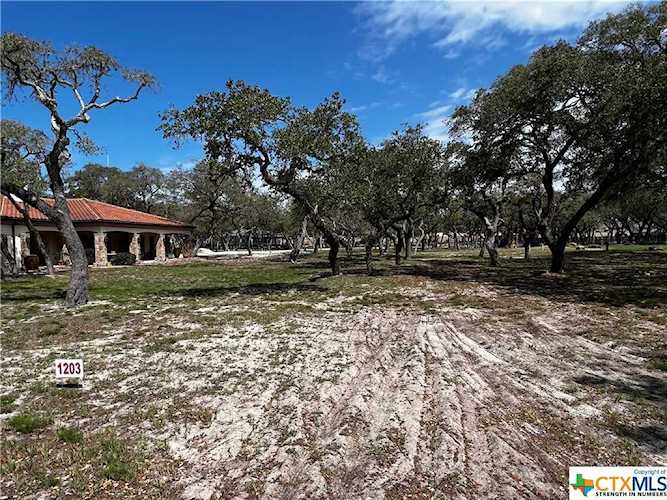 1203 Villas Dr Fulton, TX 78358