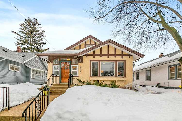 2819 Garfield Street NE Minneapolis, MN 55418