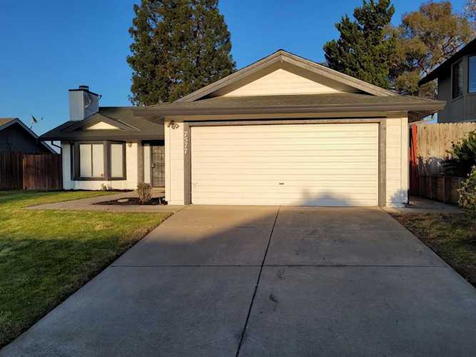 7577 Kimblewick Way Sacramento, CA 95842 | MLS 223024374 Photo 1