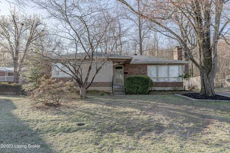 7302 Supremus Dr Louisville, KY 40214 | MLS 1633184 Photo 1