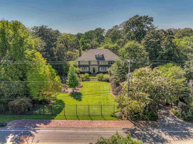 369 Goodwyn St Memphis, TN 38111