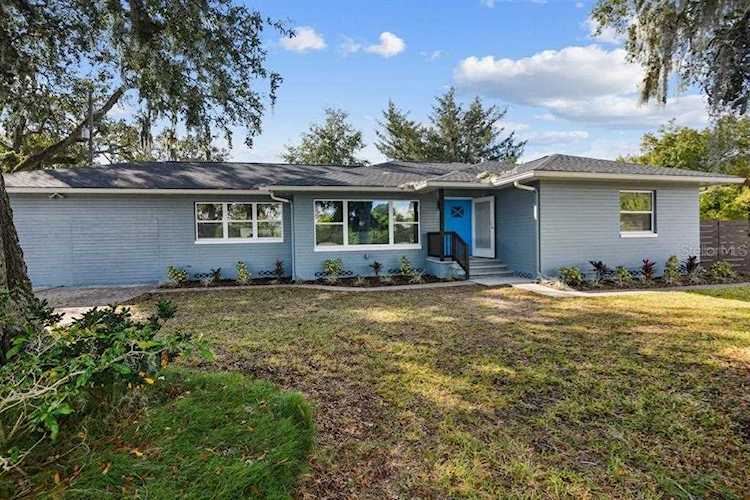4134 Edgewater Dr Orlando, FL 32804