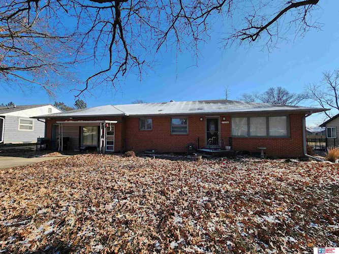 1414 N 13th St Beatrice, NE 68310