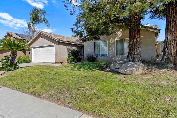 6330 N Cleo Ave Fresno, CA 93722 | MLS 222795 Photo 1