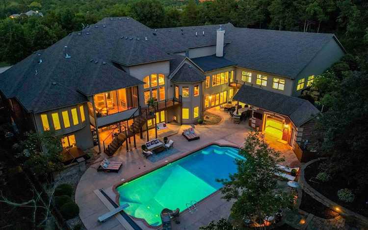 5985 S Arrowhead Lake DR Columbia, MO 65203-8020 | MLS 406528 Photo 1