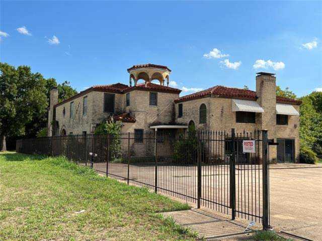1425 N Buckner Boulevard Dallas, TX 75218